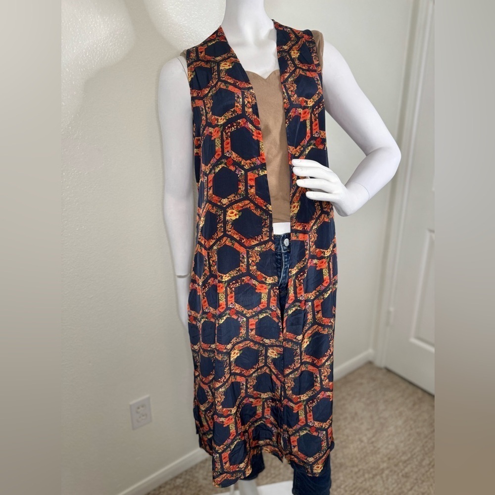 LuLaRoe Boho Floral Long Duster Sleeveless Kimono Size Small. H13